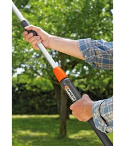 GARDENA Akku-Teleskop-Hochentaster TCS 20/18V P4A Set -Gardena Verkäufe 6725873 WE DE 002 GardenaAkkuTeleskopHochentaster