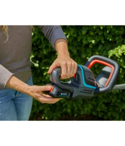GARDENA Akku-Heckenschere ComfortCut 60/18V P4A Set -Gardena Verkäufe 6725881 WE MO 002 GARDENAAkkuHeckenschereComfortCut6018VP4A 1